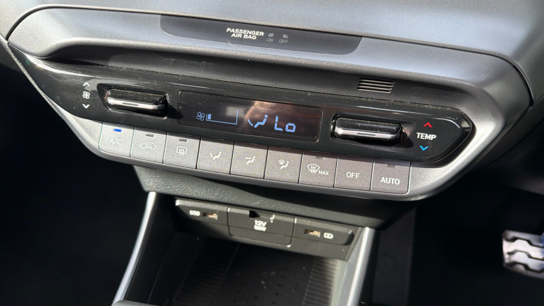 Hyundai BAYON 1.0 TGDi 48V MHEV Premium 5dr DCT Petrol Hatchback